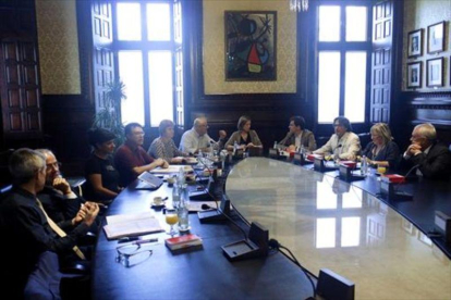 Imagen de una reunión de la Mesa del Parlament.-ACN / P. MATEOS