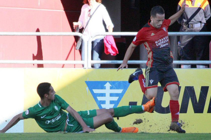 Lance del encuentro disputado ayer en Anduva.-TWITTER / @CDMIRANDES