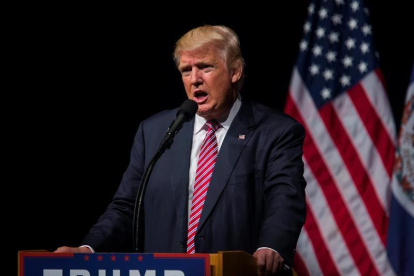 El candidato republicano Donald Trump durante un acto electoral celebrado en Ashburn, Virginia-EFE