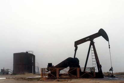 Los pozos petrolíferos de La Lora se cerrarán definitivamente si el Gobierno mantiene intacta su postura.-ISRAEL L. MURILLO