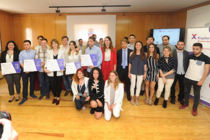 Los vencedores y participantes recibieron sus diplomas.-ISRAEL L. MURILLO