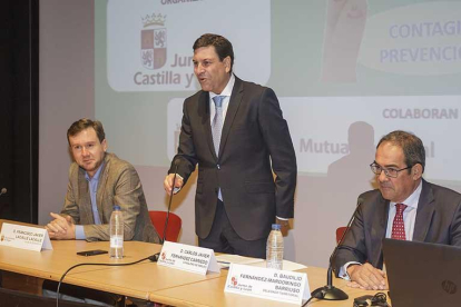 Javier Lacalle, Carlos Fernández Carriedo y Baudilio Fernández-Mardomingo ayer en Burgos.-SANTI OTERO