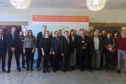 La jornada de la Asociación de Empresarios deVillalonquéjar reunió a empresarios y representantes políticos.-D.S.M.