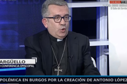 Luis Arguello, obispo auxiliar de Valladolid y secretarios de la Conferencia Episcopal, ayer en 'Cuestión de Prioridades'.