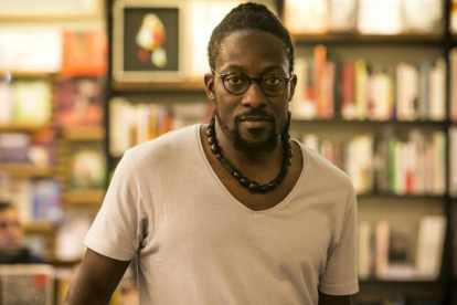 Nii Ayikwei Parkes, en la librería La Central de Barcelona.-JOAN PUIG