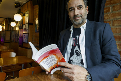 Ismael Ali Unzaga vuelve a sorprender con su nueva novela. SANTI OTERO