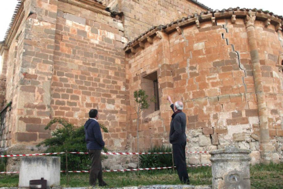 La iglesia de Aguilar de Bureba es uno de los elementos patrimoniales más destacados de la Bureba.-ECB