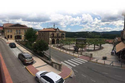 Durante las fiestas patronales, la villa se viste con sus mejores galas.-ISRAEL L. MURILLO