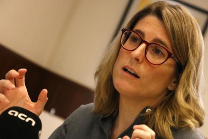 Elsa Artadi, portavoz de JxCAT, durante la entrevista a la ACN.-RAFA GARRIDO (ACN)