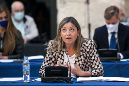 La portavoz municipal del PP, Carolina Blasco, durante un pleno. TOMÁS ALONSO
