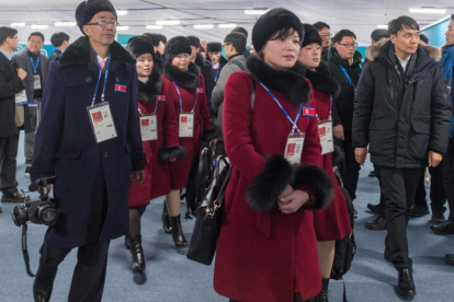 Los atletas de Corea del Norte llegan a Corea del Sur.-FRANCOIS-XAVIER MARIT (AFP)