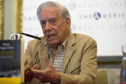 Mario Vargas Llosa, en la presentación del libro Conversación en Princeton.-JUAN MANUEL PRATS