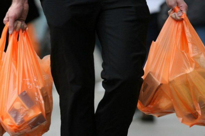 En agosto de este año, Uruguay promulgó la ley sobre el uso sustentable de bolsas plásticas. /-EL PERIÓDICO