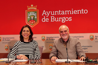 Margarita Arroyo e Ignacio Palma informan sobre Deportes. ECB