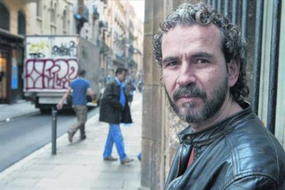 El actor Willy Toledo posa durante una visita a Barcelona, en marzo del 2006.-Foto: ARCHIVO