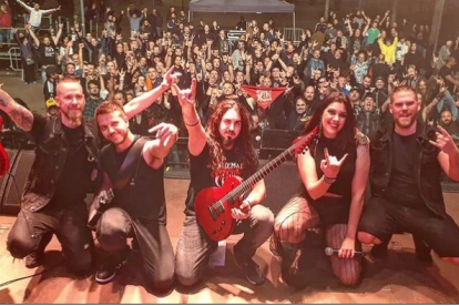 Foto compartida por  la banda en sus redes sociales tras el concierto de Burgos. FOTO: Velkhanos