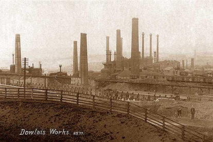 Vista panorámica de la industria siderúrgica Dowlais Iron Works.-ECB
