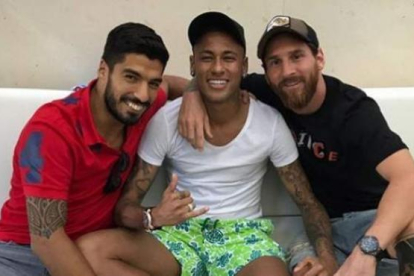 Suárez, Neymar y Messi, en una pasada celebración.-INSTAGRAM