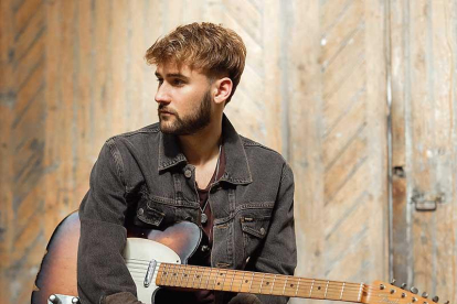 El cantante Dani Fernández, ex miembro de la banda Auryn.-ECB