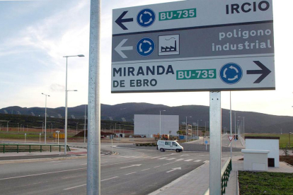Miranda ofrece suelo a la mitad de precio, con cobro de impuestos muy reducido y con millones de metros2 donde elegir.-ECB