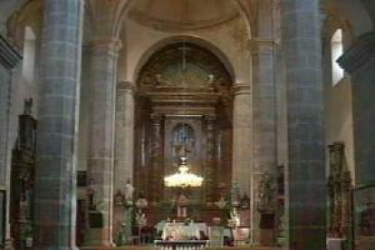 Interior de la iglesia de San Nicolás de Bari. AYTO. CEREZO