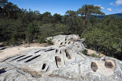 En la imagen necrópolis de Cuyacabras, junto a Quintanar de la Sierra yRevenga-ECB