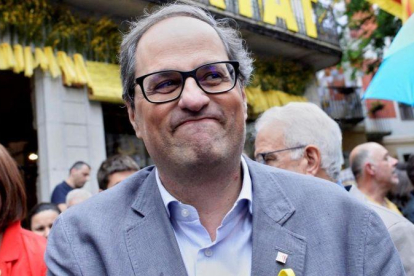 Quim Torra, durante una visita a Girona.-ROBIN TOWNSEND (EFE)