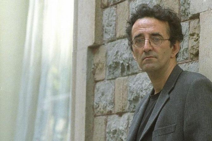 Roberto Bolaño, en el 2001.-ARCHIVO / QUIM ROSER