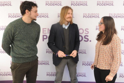 Félix Díez, Pablo Fernández y Laura Domínguez, ayer momentos antes de la rueda de prensa.-ISRAEL L. MURILLO