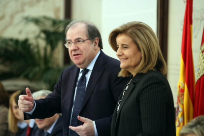 El presidente de la Junta de Castilla y León, Juan Vicente Herrera, se reúne con la ministra de Empleo y Seguridad Social, Fátima Báñez-ICAL
