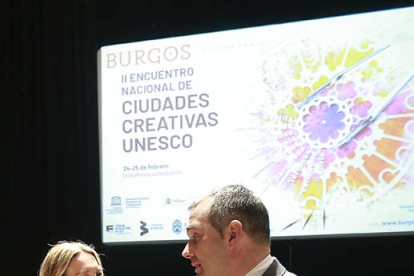 Leví Moreno y Estrella Torrecilla en el II Encuentro Nacional de Ciudades Creativas. / RAÚL G. OCHOA