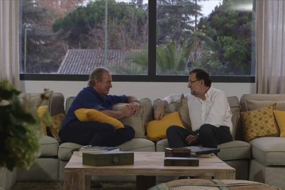 Mariano Rajoy ,con Bertin Osborne, en el programa 'En tu casa o en la mía' de TVE-TVE