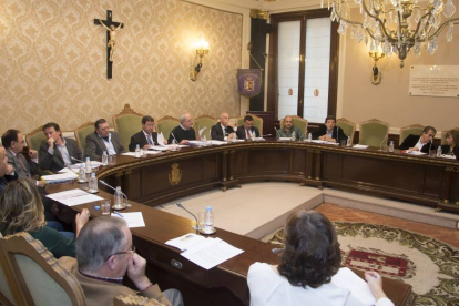 Pleno Extraordinario de la Diputación para aprobar los Presupuestos de 2015-Ical