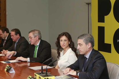 El director general de Fundación Caja de Burgos, Rafael Barbero, detalló el funcionamiento del Polo junto al resto de socios, representantes de las 4 empresas.-RAÚL OCHOA