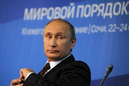 Vladimir Putin, durante la conferencia con analistas occidentales, el viernes en Sochi.-Foto: EFE / MIKHAIL KLIMENTIEV