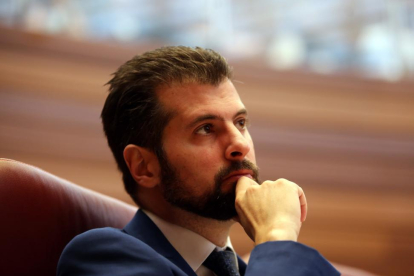 El portavoz socialista Luis Tudanca en el debate del estado de la Comunidad.-ICAL