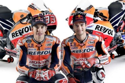 Marc Márquez y Dani Pedrosa se han presentado hoy en Indonesia con el equipo Repsol-Honda.-REPSOL-HONDA MEDIA