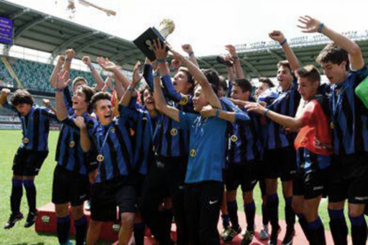 Los jugadores del Inter VA festejan el gran éxito conseguido-ECB