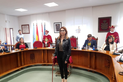 Raquel González, tras tomar posesión como alcaldesa.-L. V.