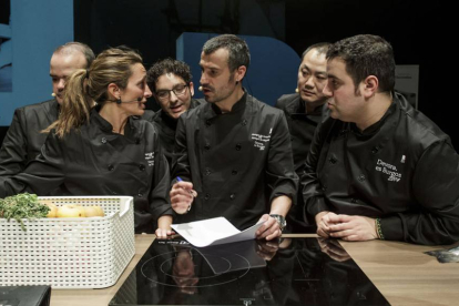 Begoña Rodrigo, Antonio Canales con David García y Antonio Arrabal en su competición que protagonizaron en la última edición del Devora-SANTI OTERO