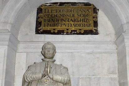 Detalle del sepulcro de Diego de España. Ⓒ DARÍO GONZALO