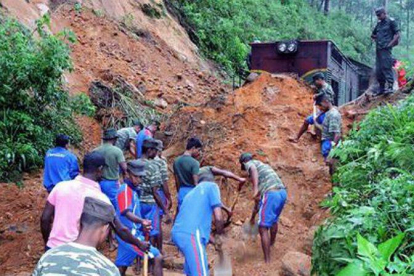 Desprendimiento en Sri Lanka debido a las lluvias.-Foto: ARMY MEDIA UNIT / EFE