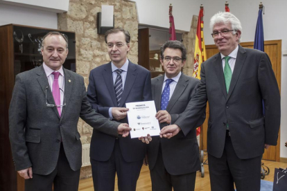 Los rectores de las universidades de Valladolid, León y Burgos con el presidente del CES.-SANTI OTERO