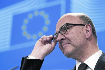 El comisario europeo de Asuntos Económicos y Financieros, Pierre Moscovici, en Bruselas. Imagen de archivo.-Foto:   REUTERS / FRANÇOIS LENOIR