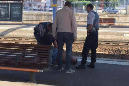 Trasladan a París al autor del ataque del tren, fichado por terrorismo-Foto: EFE