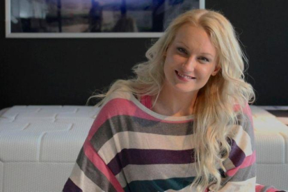 La ex miss Finlandia Ninni Laaksonen acusa a Trump de tocamientos en el 2006.-