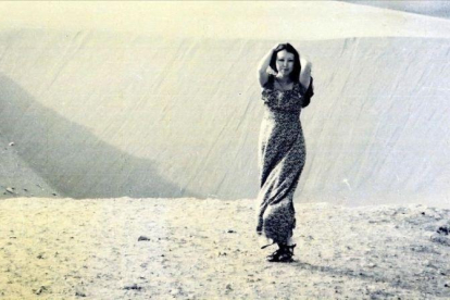 Sanmao, en los años 70, en el desierto del Sáhara.-