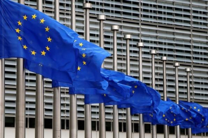 Banderas de la Unión Europea en Bruselas.-FRANCOIS LENOIR