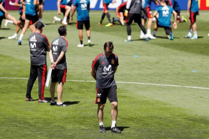 Lopetegui, en un entrenamiento de la selección española en Krasnodar.-REUTERS