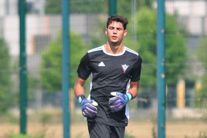 Alberto González ya se entrenó ayer en los anexos de  Anduva-Jose Esteban Egurrola